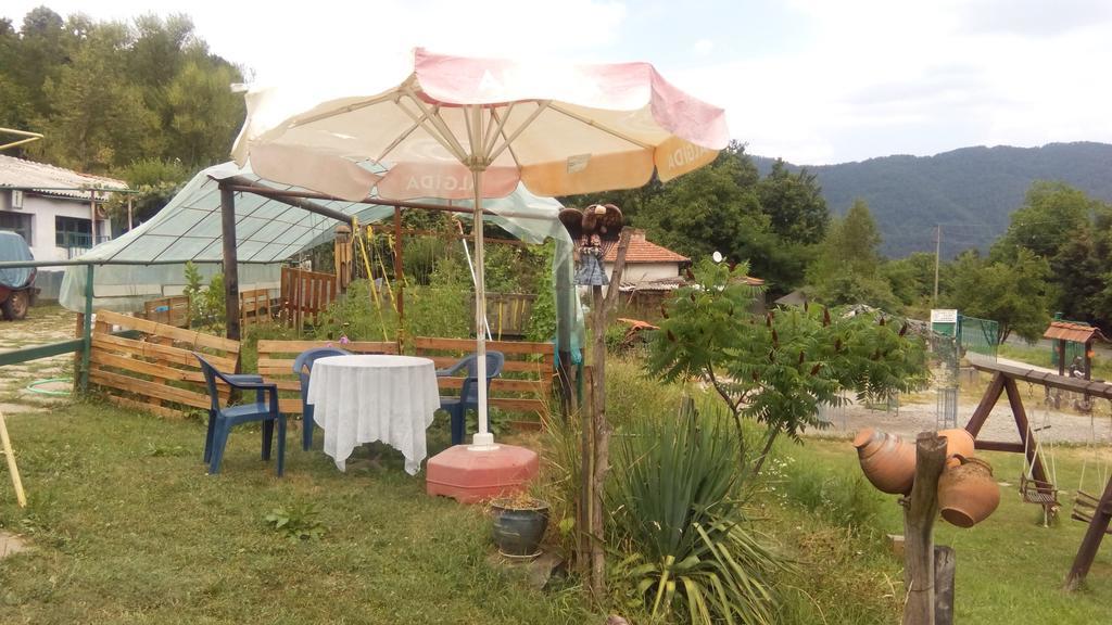 Guest House Alfa Daniel Balkanets  ภายนอก รูปภาพ