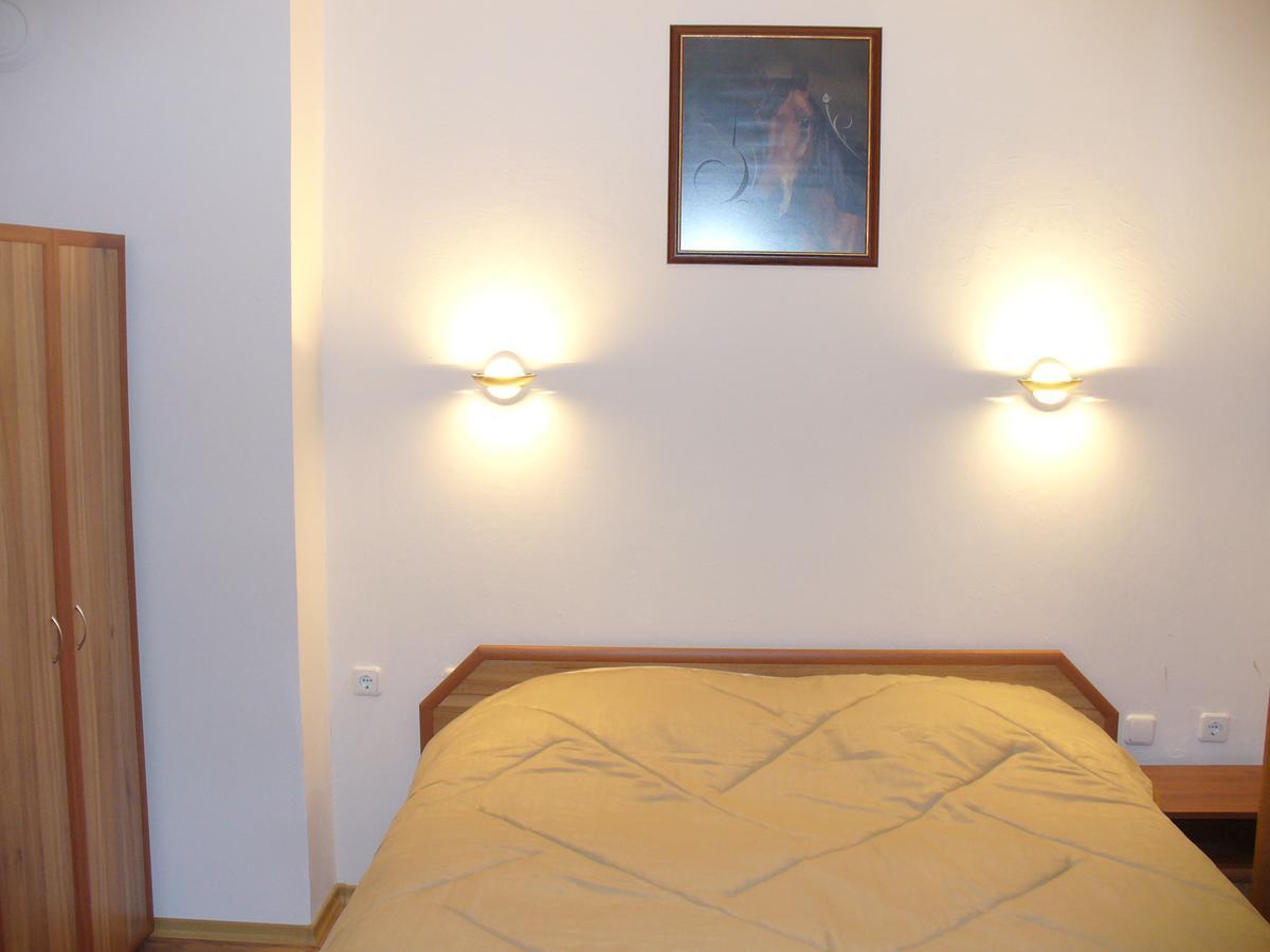 Guest House Alfa Daniel Balkanets  ภายนอก รูปภาพ